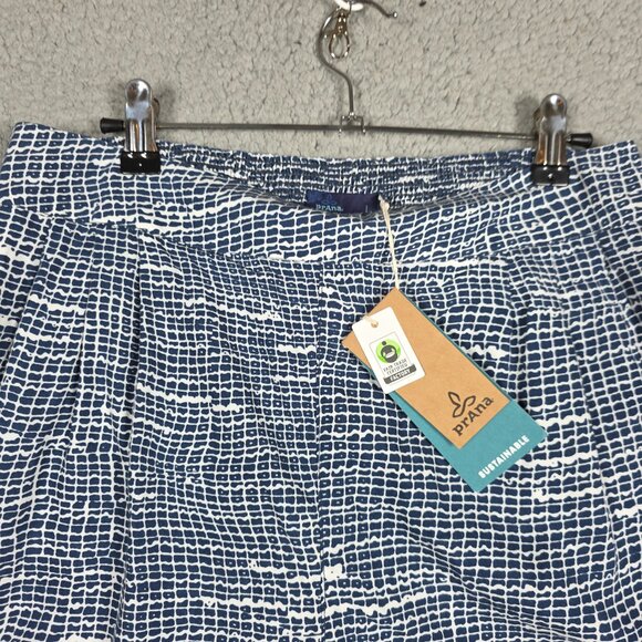 PrAna Tessie Shorts Womens Size Large Blue Thatch Black White Pull On Summer NWT - Picture 3 of 12